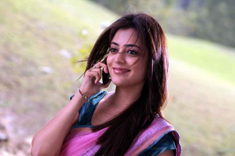 Nisha Agarwal Biography – Wiki, Age, Height, Weight, Family Pics ...